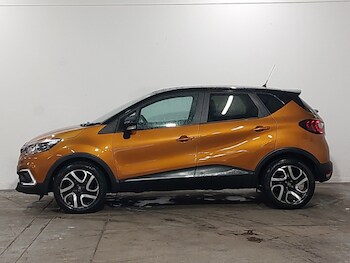 Used Renault Captur 2020 for sale - 77837673: Photo