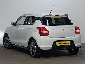 Used Suzuki Swift 2020 for sale - 76414428: Photo