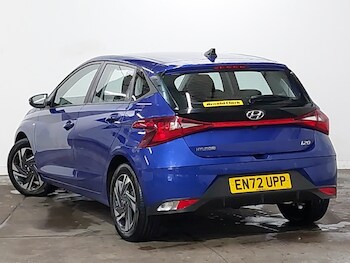 Used Hyundai i20 2023 for sale - 77239805: Photo