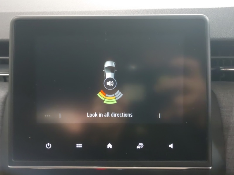 Used Renault Clio 2024 for sale - 77299935: Photo 17