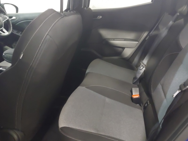 Used Renault Clio 2024 for sale - 77299935: Photo 6