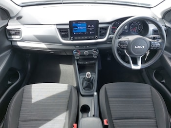 Used Kia Stonic 2022 for sale - 79348020: Photo