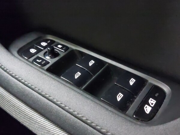 Used Polestar Polestar 2 2023 for sale - 76264780: Photo 15