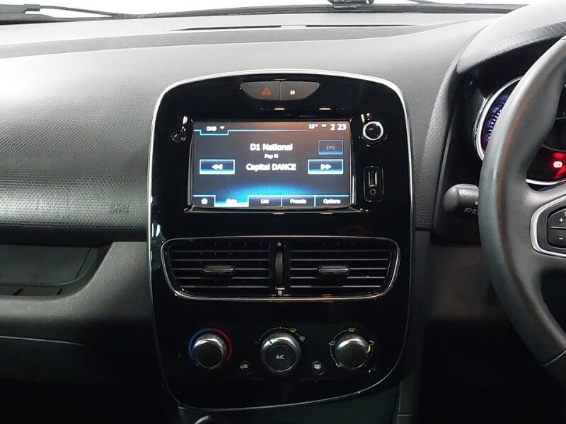 Used Renault Clio 2018 for sale - 78164206: Photo 11