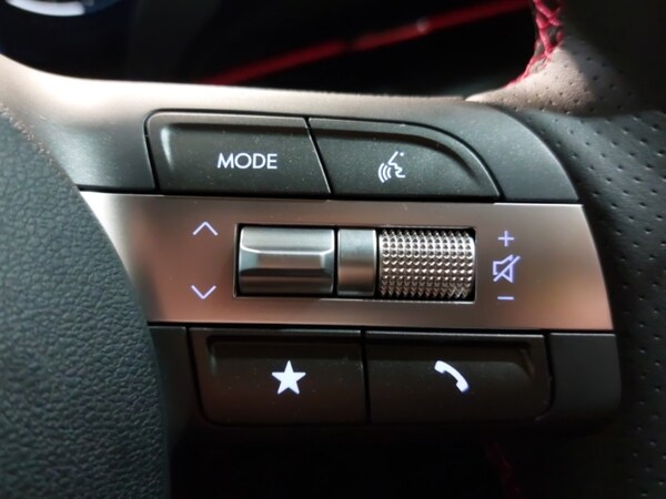 Used Hyundai KONA 2025 for sale - 76289246: Photo 12