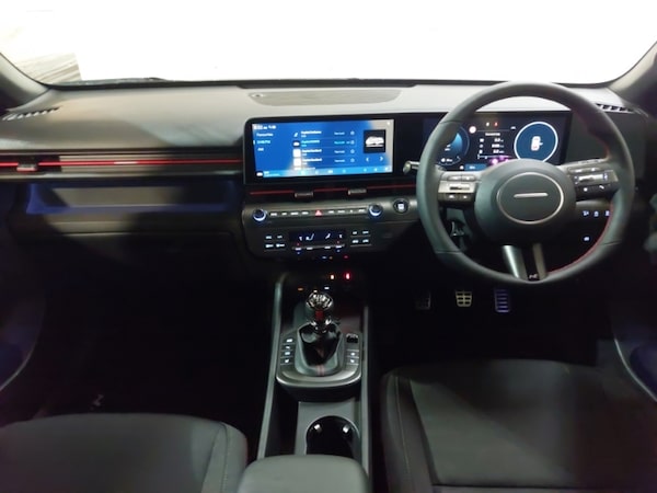Used Hyundai KONA 2025 for sale - 76289246: Photo 2