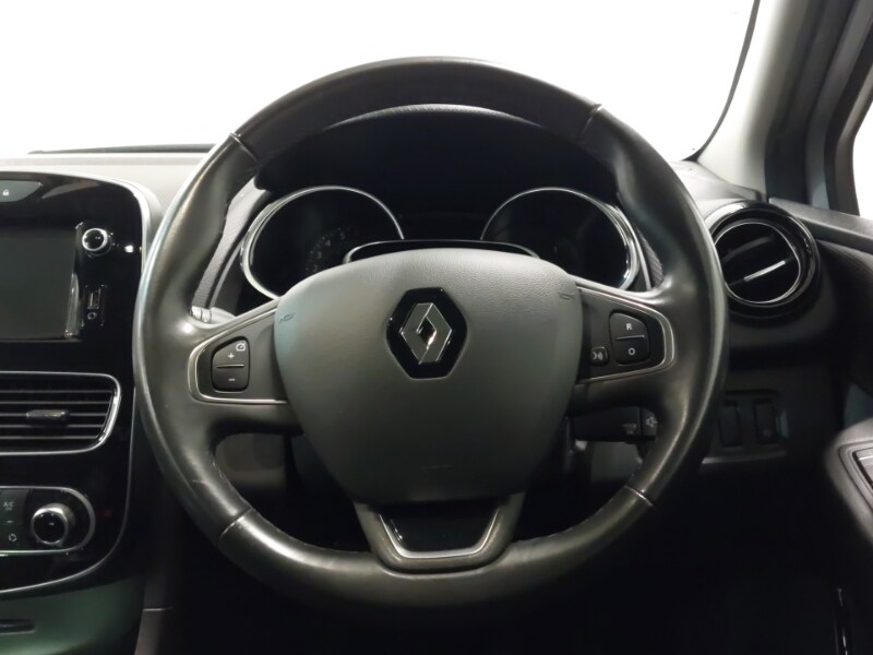Used Renault Clio 2019 for sale - 76556589: Photo 10