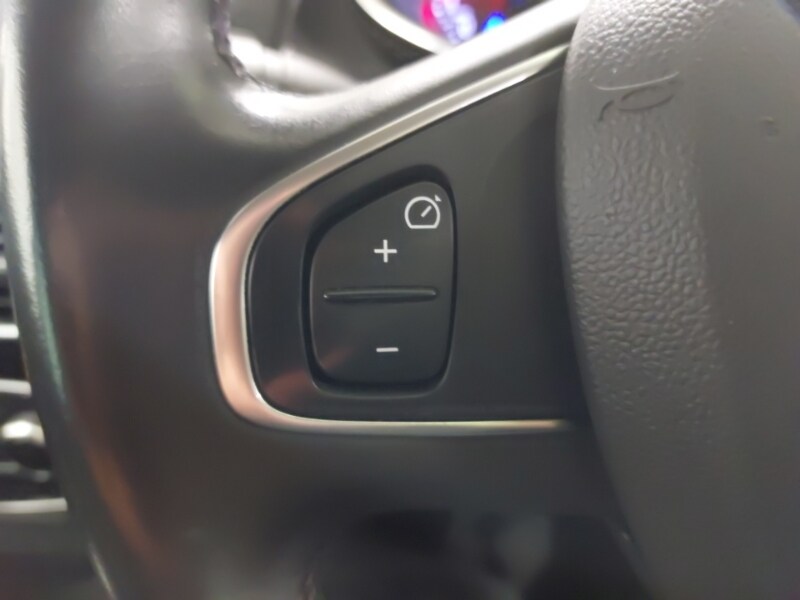 Used Renault Clio 2019 for sale - 76556589: Photo 12