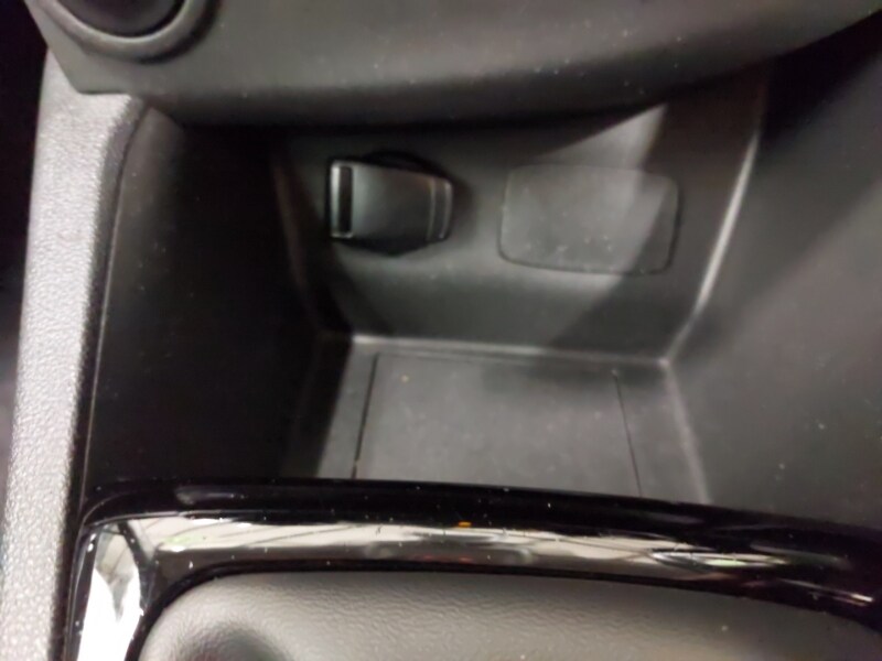 Used Renault Clio 2019 for sale - 76556589: Photo 17