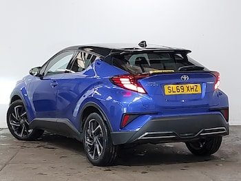 Used Toyota C-HR 2019 for sale - 79144083: Photo
