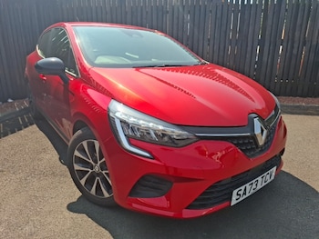 Used Renault Clio 2023 for sale - 79247301: Photo