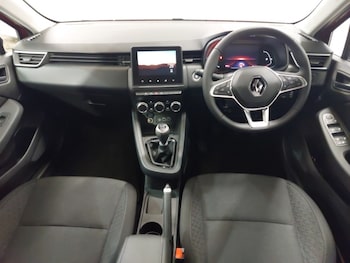 Used Renault Clio 2023 for sale - 79247301: Photo