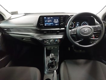 Used Hyundai i20 2021 for sale - 77105531: Photo