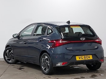Used Hyundai i20 2021 for sale - 77105531: Photo