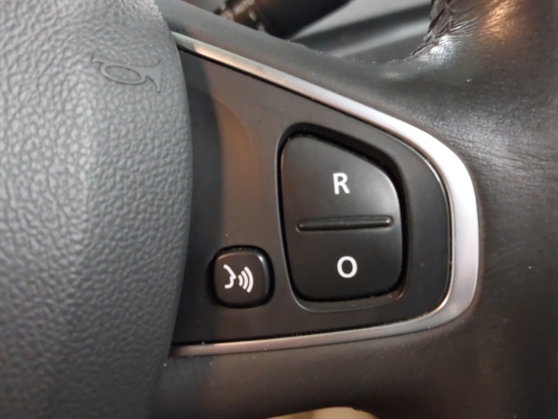 Used Renault Captur 2016 for sale - 77141585: Photo 12