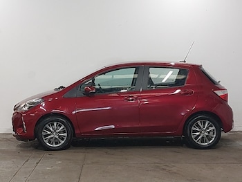 Used Toyota Yaris 2018 for sale - 79243048: Photo