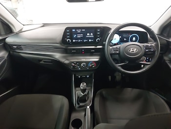Used Hyundai i20 2024 for sale - 79332675: Photo