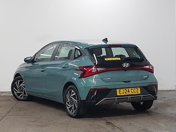 Used Hyundai i20 2024 for sale - 79332675: Photo