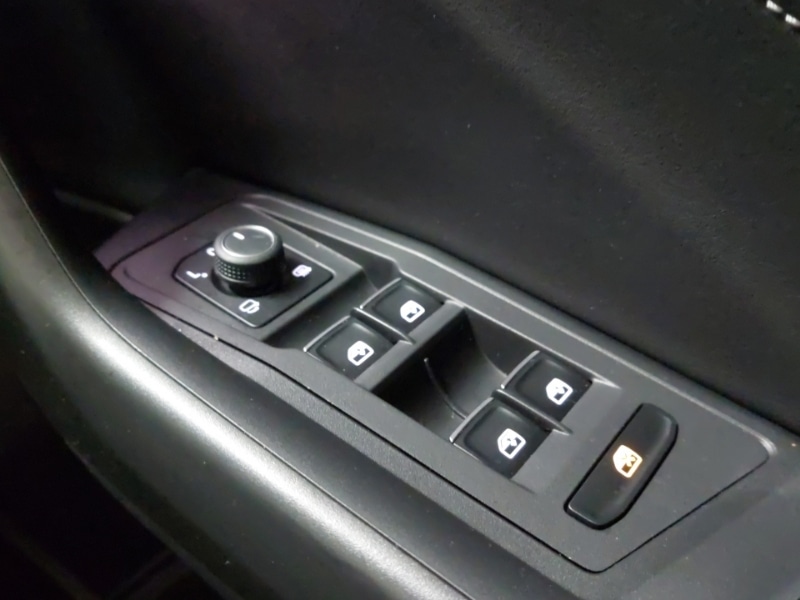 Used Volkswagen T-Roc 2022 for sale - 76893522: Photo 18