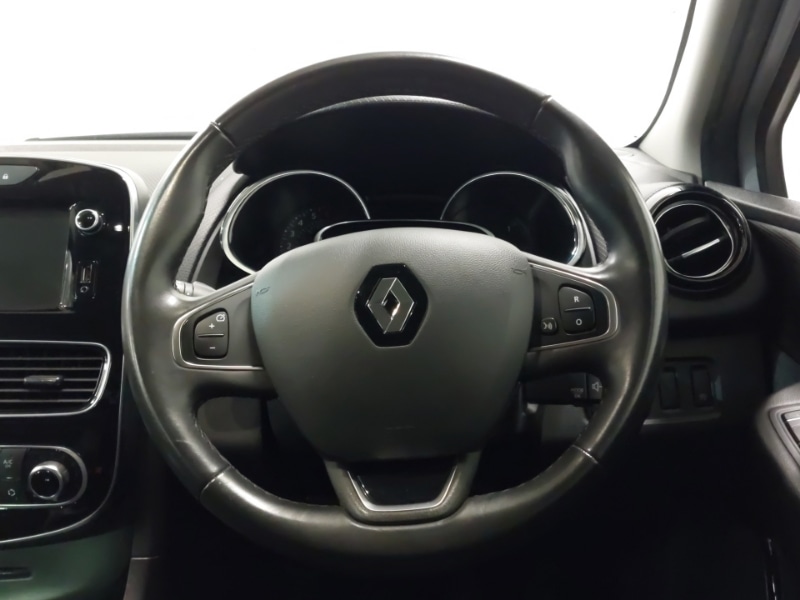 Used Renault Clio 2019 for sale - 76959122: Photo 10