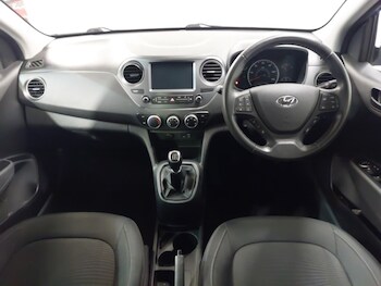 Used Hyundai i10 2019 for sale - 78723678: Photo