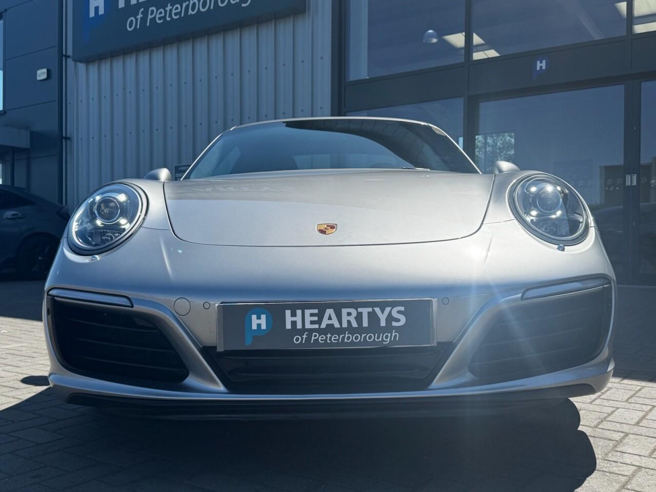 Used Porsche 911 2016 for sale - 76700610: Photo 2