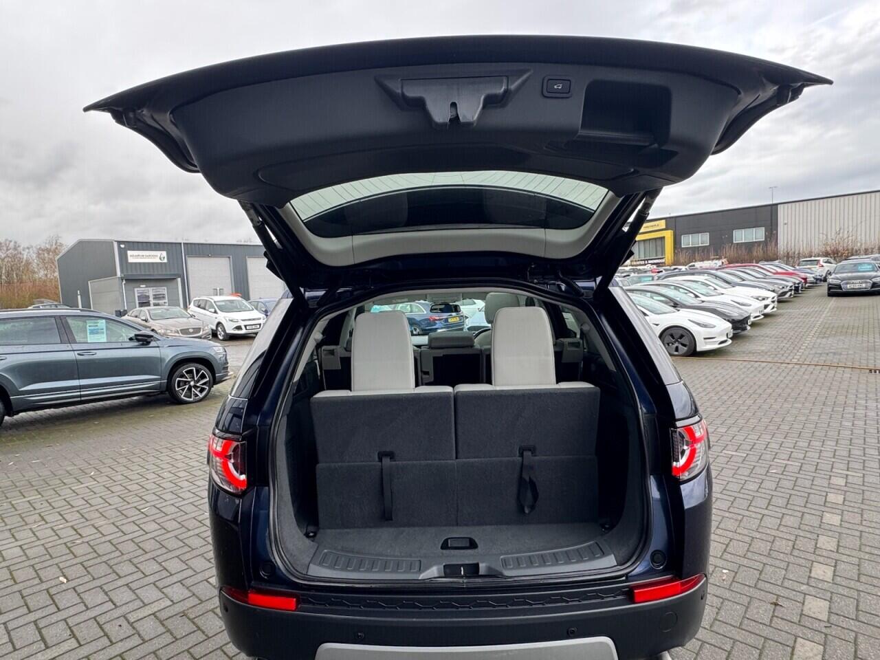 Used Land Rover Discovery Sport 2017 for sale - 77120145: Photo 28