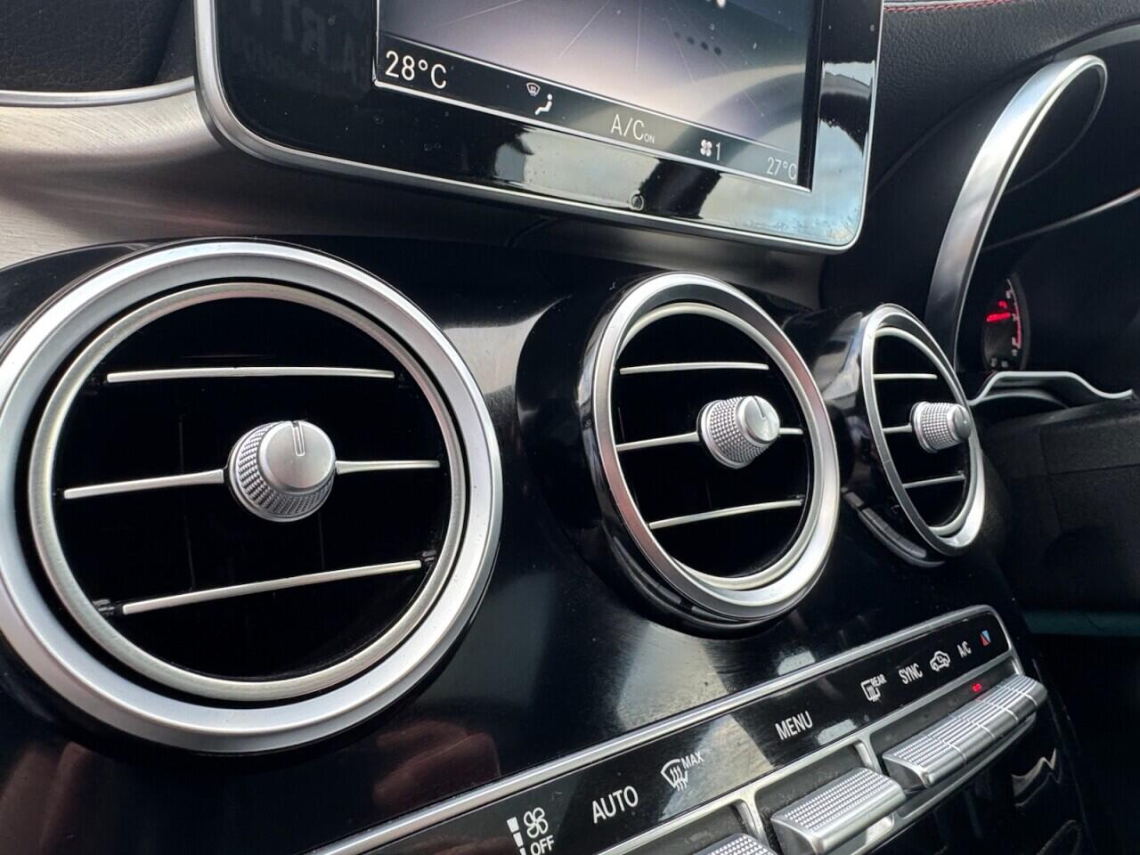 Used Mercedes-Benz C Class 2018 for sale - 76899125: Photo 56