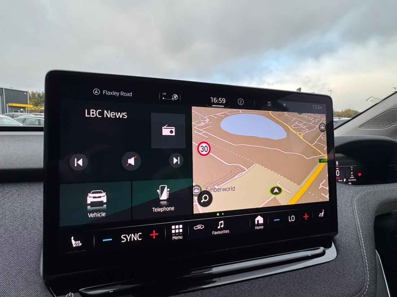 Used Skoda Enyaq 2022 for sale - 76700952: Photo 45