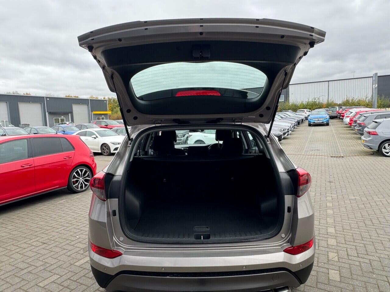 Used Hyundai TUCSON 2016 for sale - 76702104: Photo 38