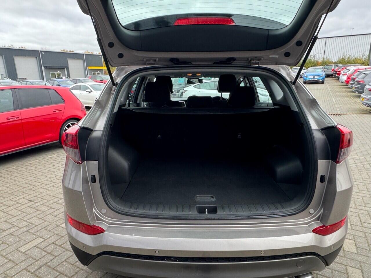 Used Hyundai TUCSON 2016 for sale - 76702104: Photo 40