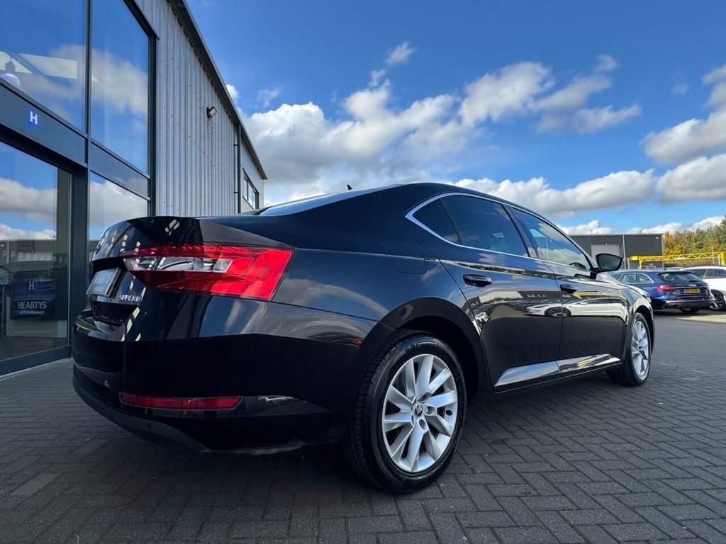 Used Skoda Superb 2019 for sale - 76558732: Photo 32