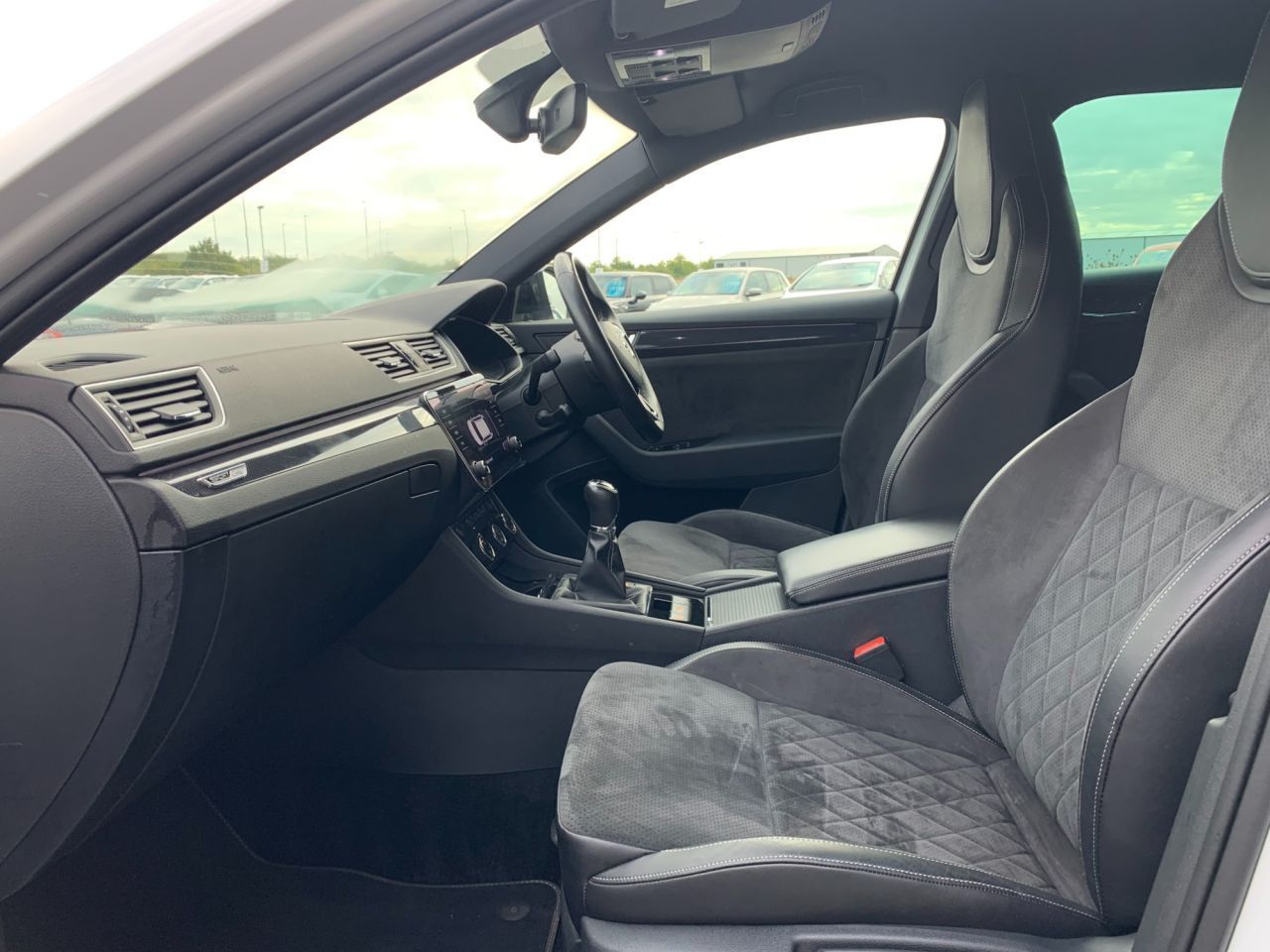 Used Skoda Superb 2018 for sale - 76702209: Photo 11