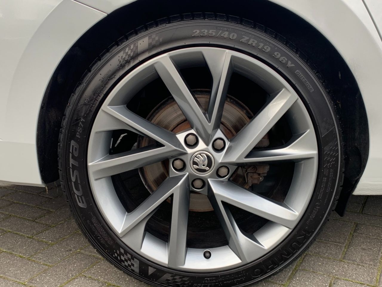 Used Skoda Superb 2018 for sale - 76702209: Photo 13