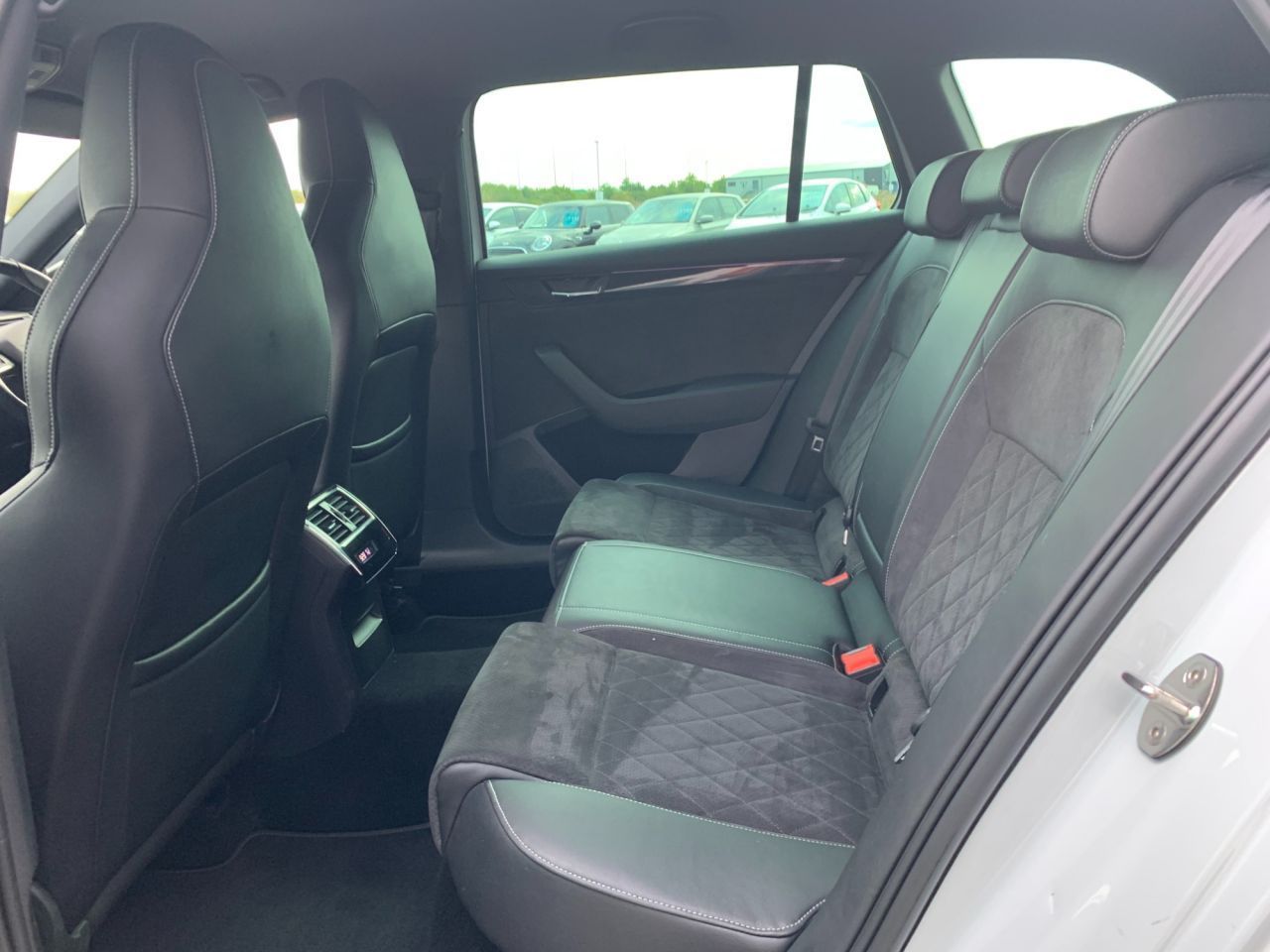 Used Skoda Superb 2018 for sale - 76702209: Photo 59