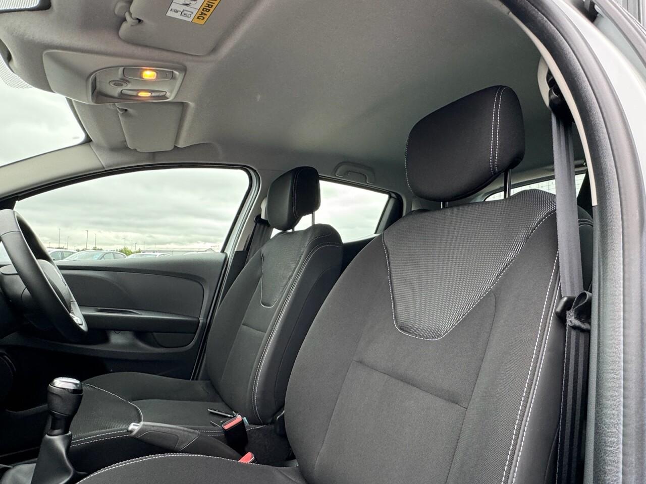 Used Renault Clio 2019 for sale - 76702182: Photo 39