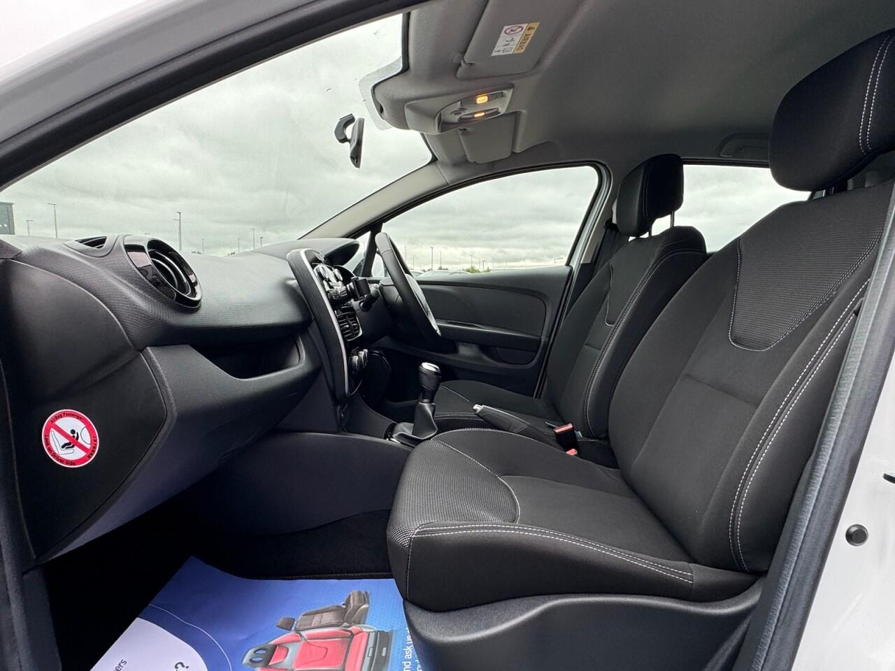 Used Renault Clio 2019 for sale - 76702182: Photo 5