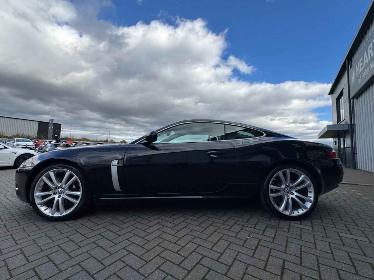 Used Jaguar XKR 2008 for sale - 76702391: Photo 13