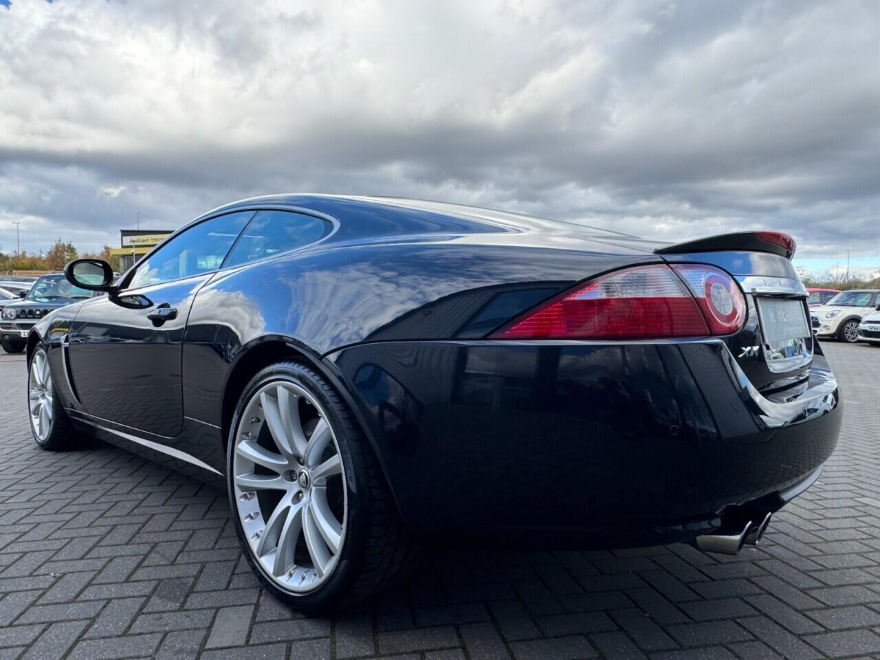 Used Jaguar XKR 2008 for sale - 76702391: Photo 25