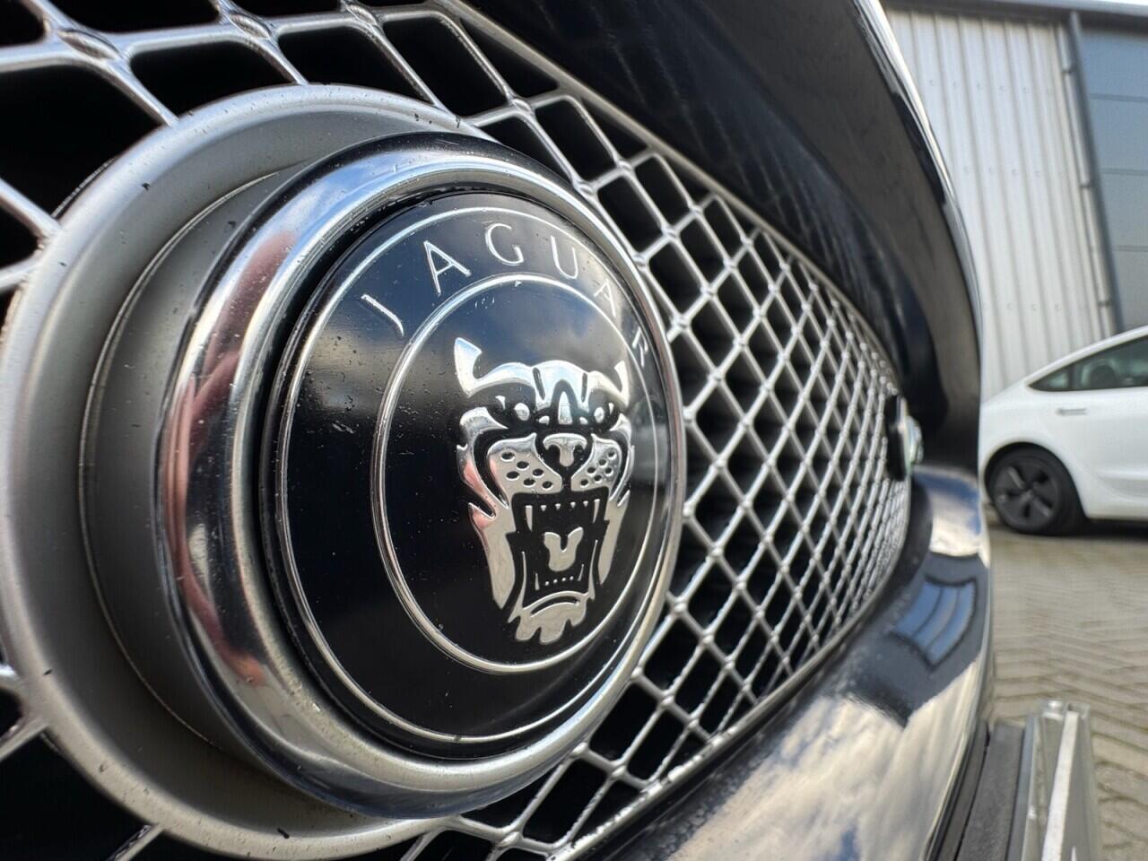 Used Jaguar XKR 2008 for sale - 76702391: Photo 48