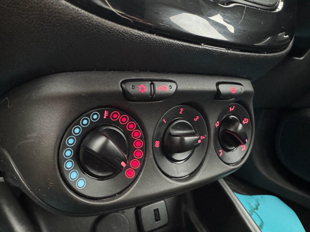 Used Vauxhall Corsa 2016 for sale - 76701649: Photo 42