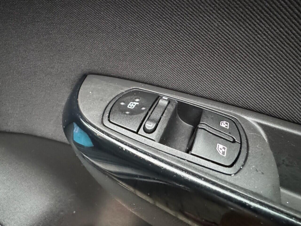 Used Vauxhall Corsa 2016 for sale - 76701649: Photo 50