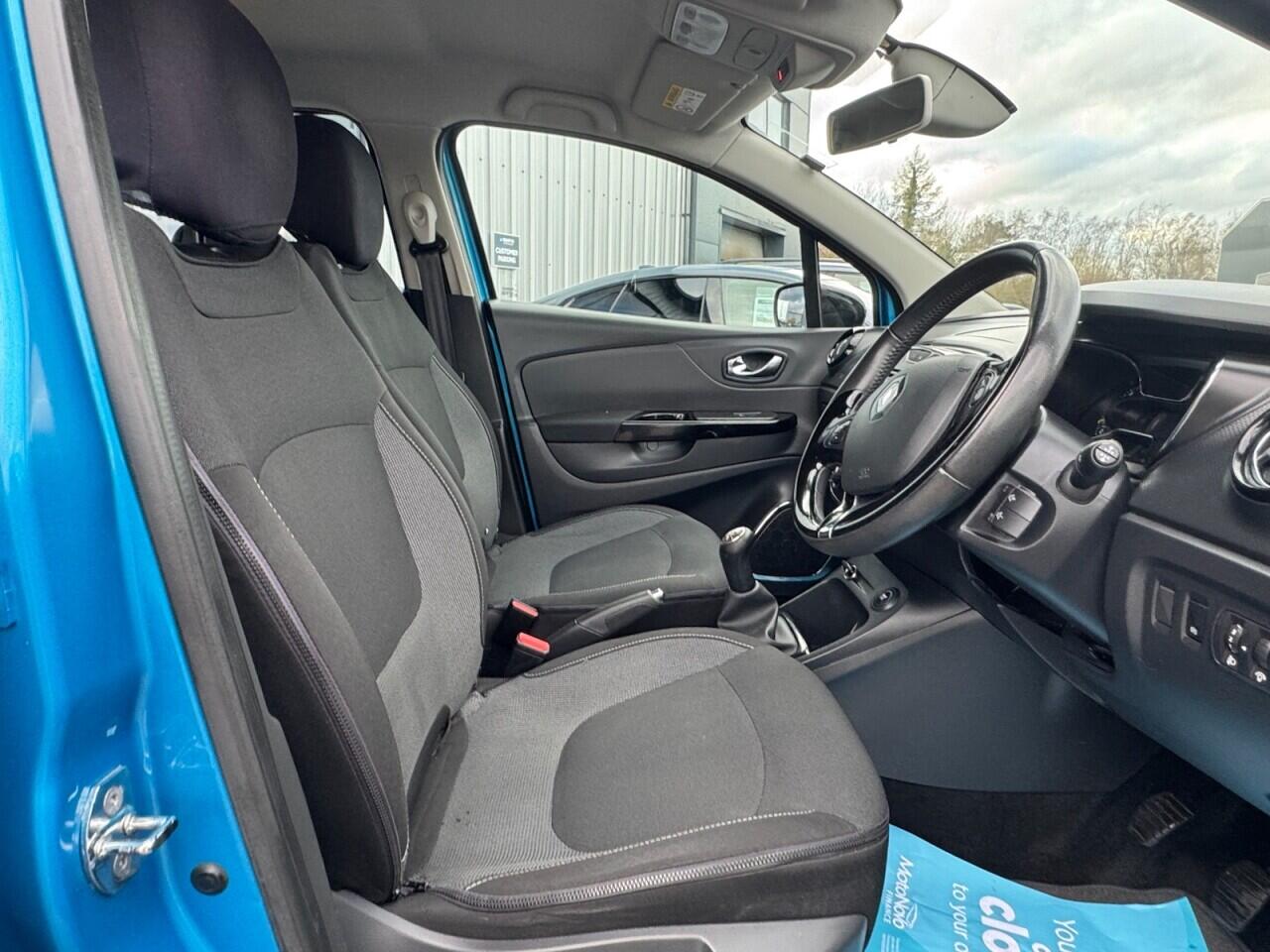 Used Renault Captur 2015 for sale - 77255438: Photo 5