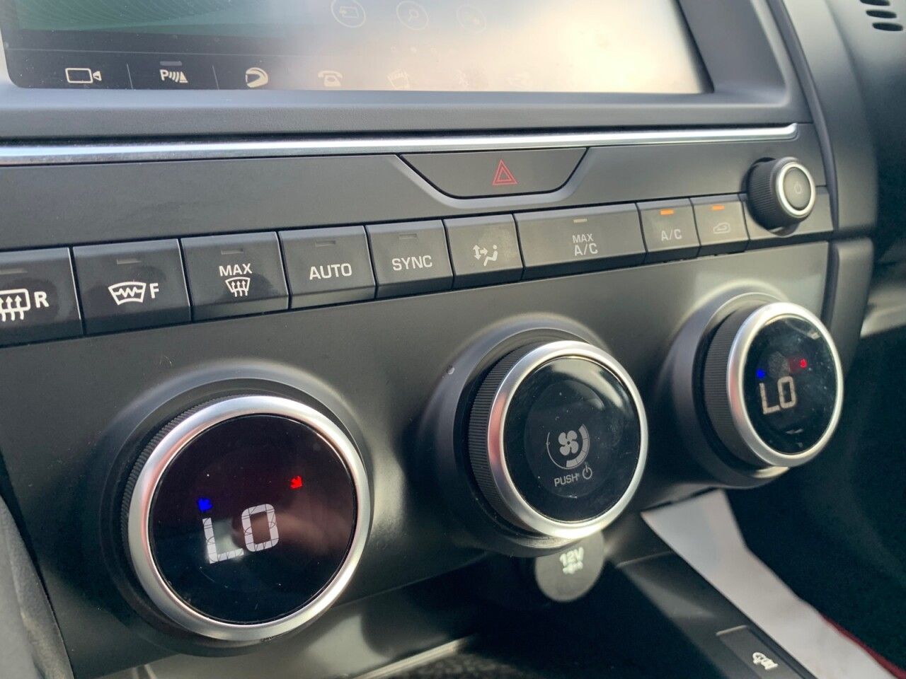 Used Jaguar E-Pace 2018 for sale - 76990764: Photo 59