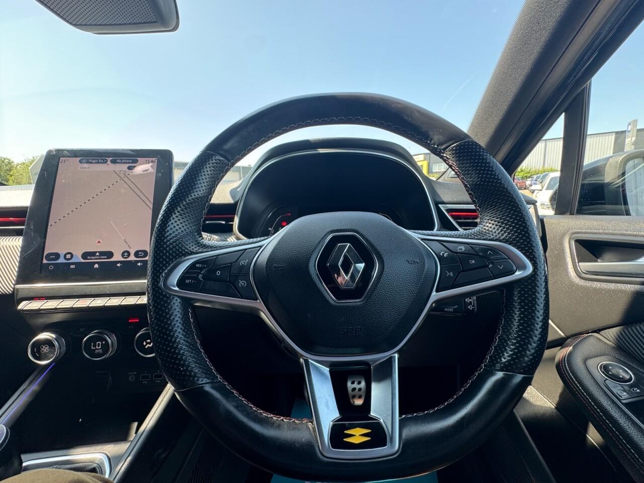 Used Renault Clio 2020 for sale - 76702379: Photo 53