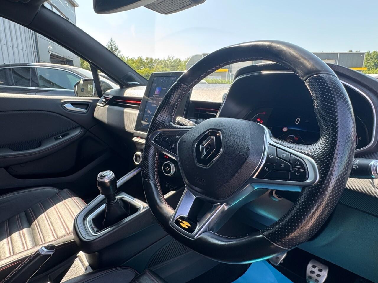 Used Renault Clio 2020 for sale - 76702379: Photo 57