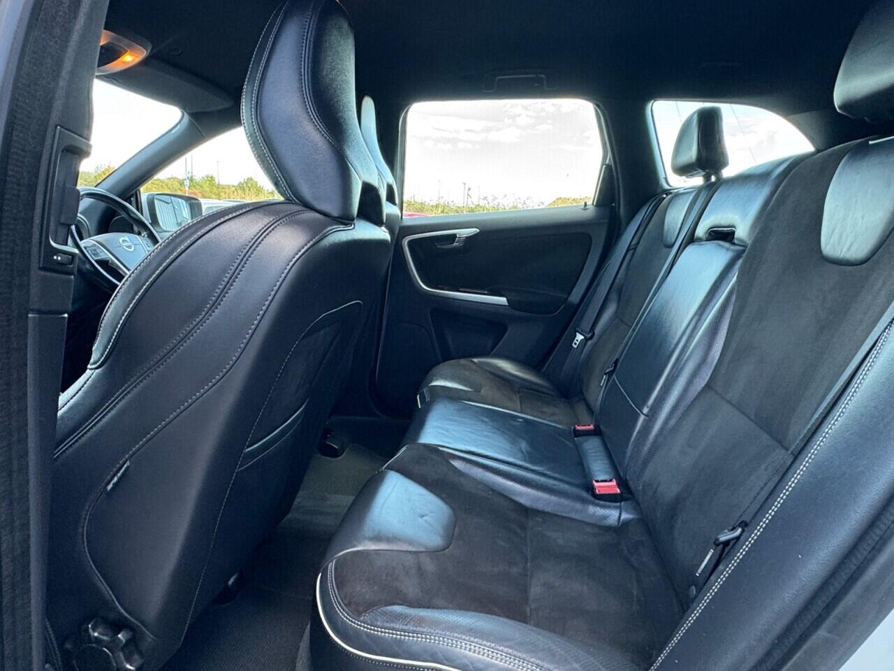 Used Volvo XC60 2017 for sale - 76701106: Photo 40