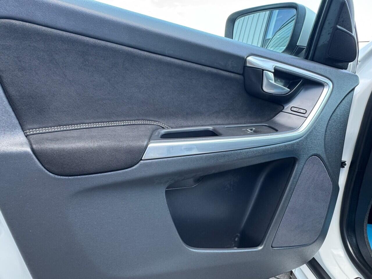 Used Volvo XC60 2017 for sale - 76701106: Photo 47