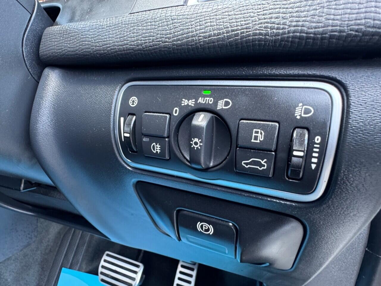 Used Volvo XC60 2017 for sale - 76701106: Photo 54