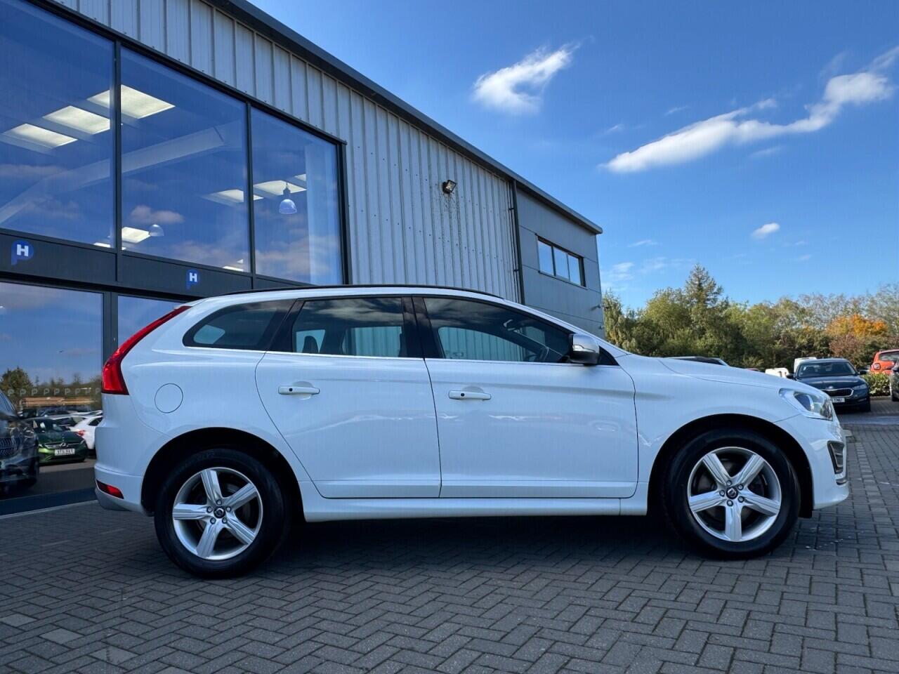Used Volvo XC60 2017 for sale - 76701106: Photo 61